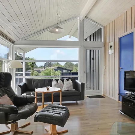 Pet Friendly In Lokken With Wifi * Gronhoj (Nordjylland)